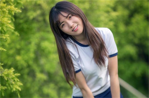 夜上海娱乐会所:莲花路商圈嗨唱释放压力
