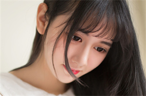 夜上海娱乐会所:新天地石库门里品美酒聊人生趣事